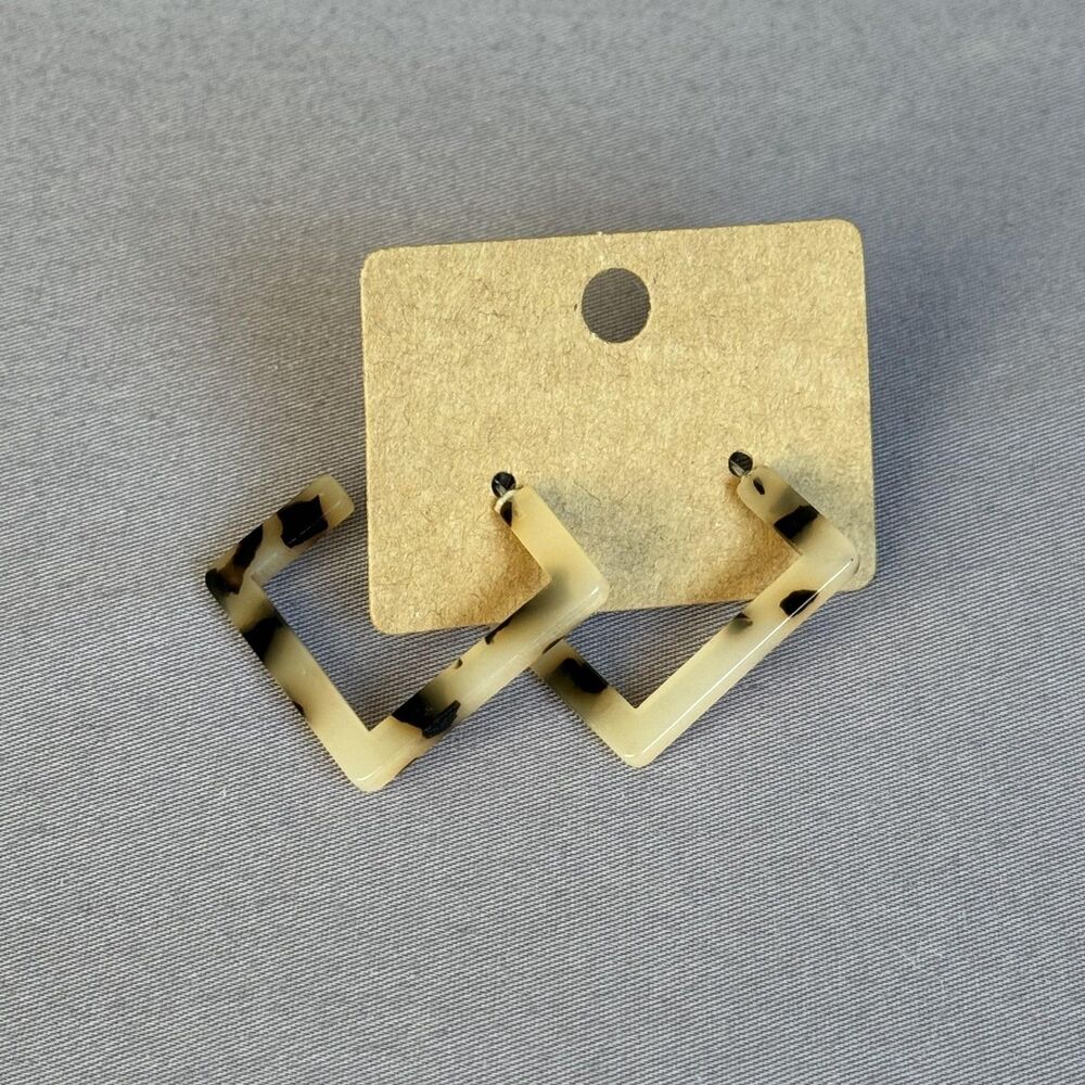Beige Tortoise Shell Resin Square Hoop Earrings 1.5 In Womens Fashion Jewelry